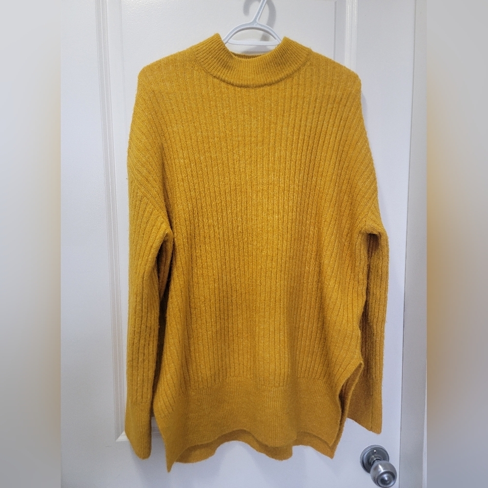 H&M Mock Turtleneck Wool Blend Mustard Yellow Ribbed Sweater
